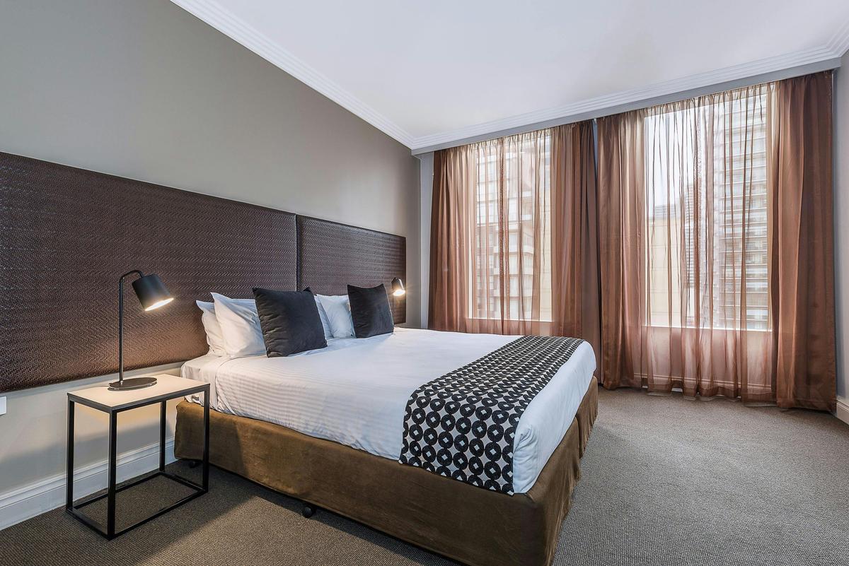 Deluxe One Bedroom Spa Apartment