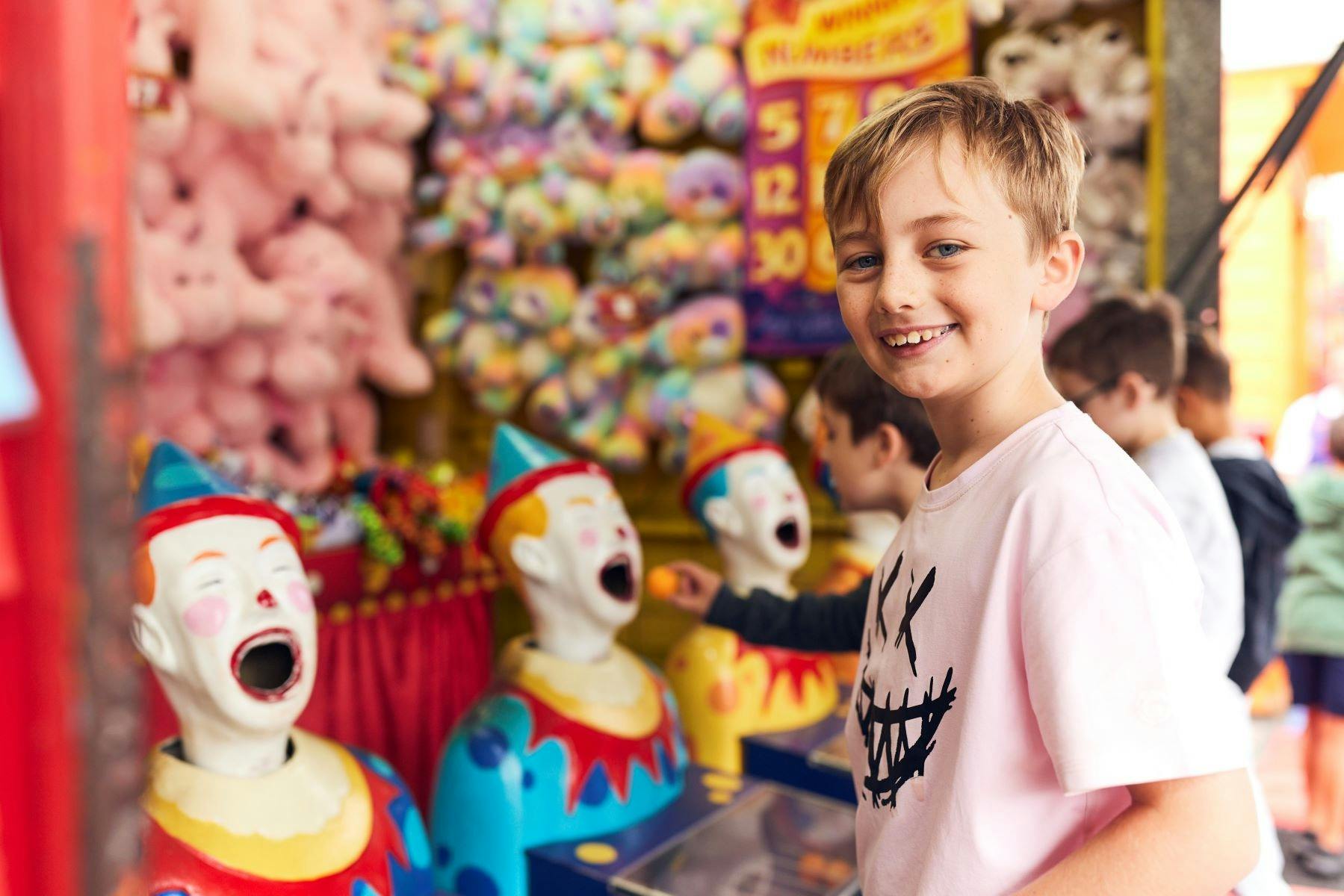 Kids Laughing Clowns Luna Park