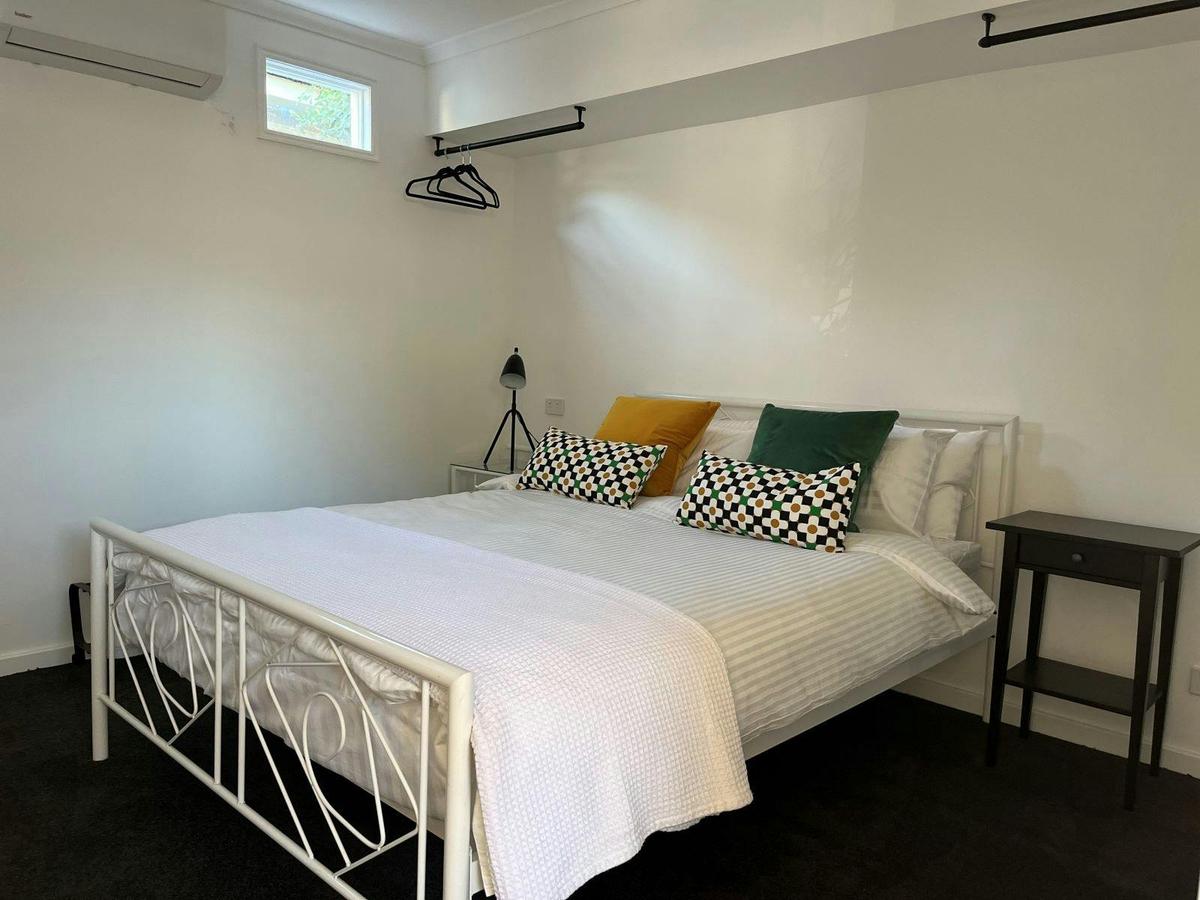 Middle Bedroom