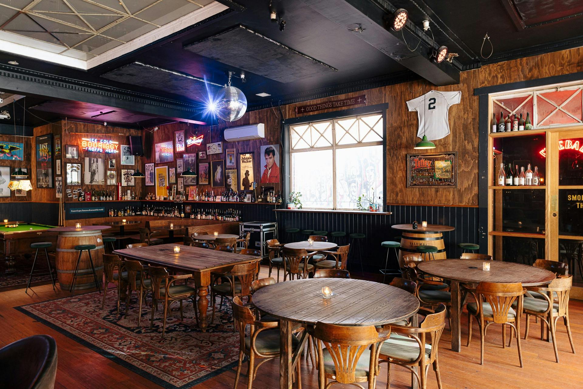 Lulie Tavern Indoors