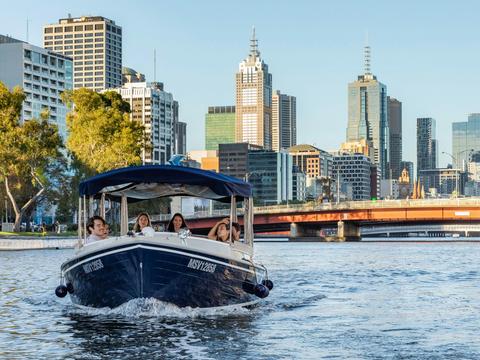 Self-drive boat hire on Yarra River