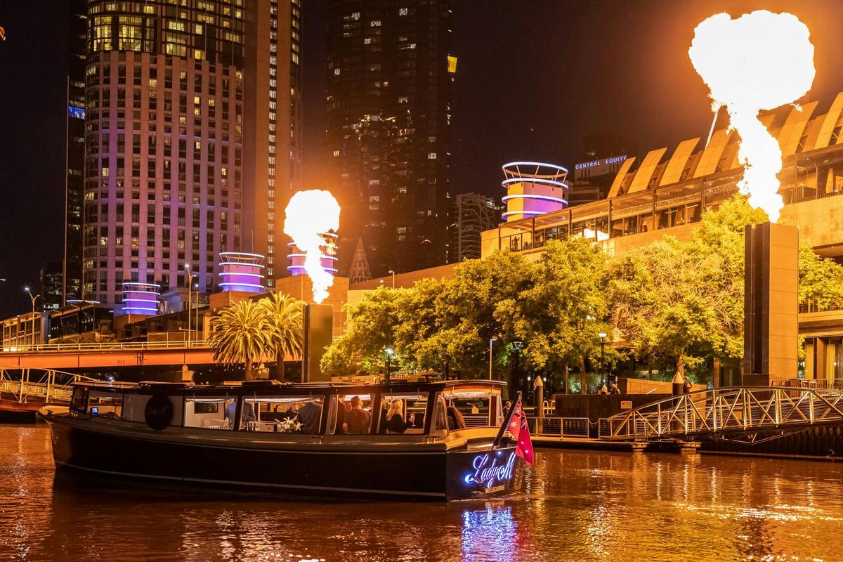 View the Crown flames from your private boat cruises