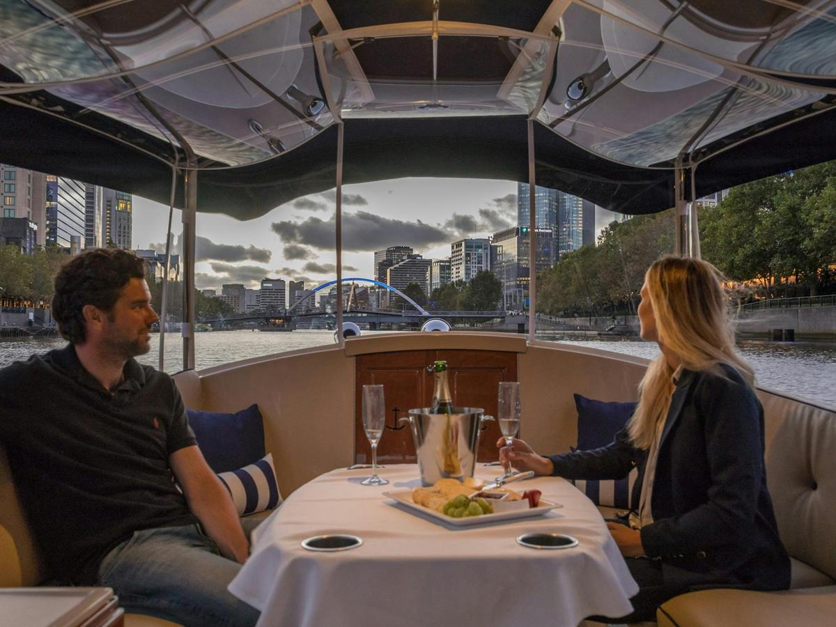 Romantic cruises on the Yarra River