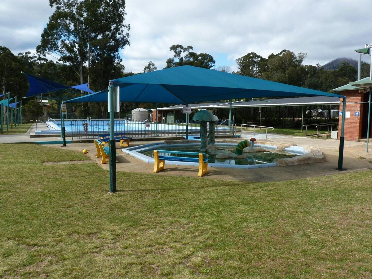 Marysville Outdoor Swimming Pool