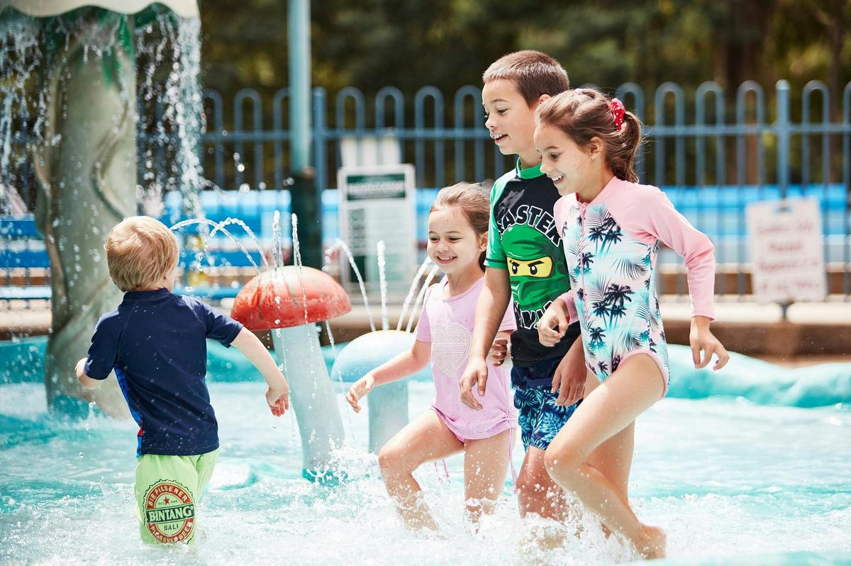 Marysville Outdoor Swimming Pool