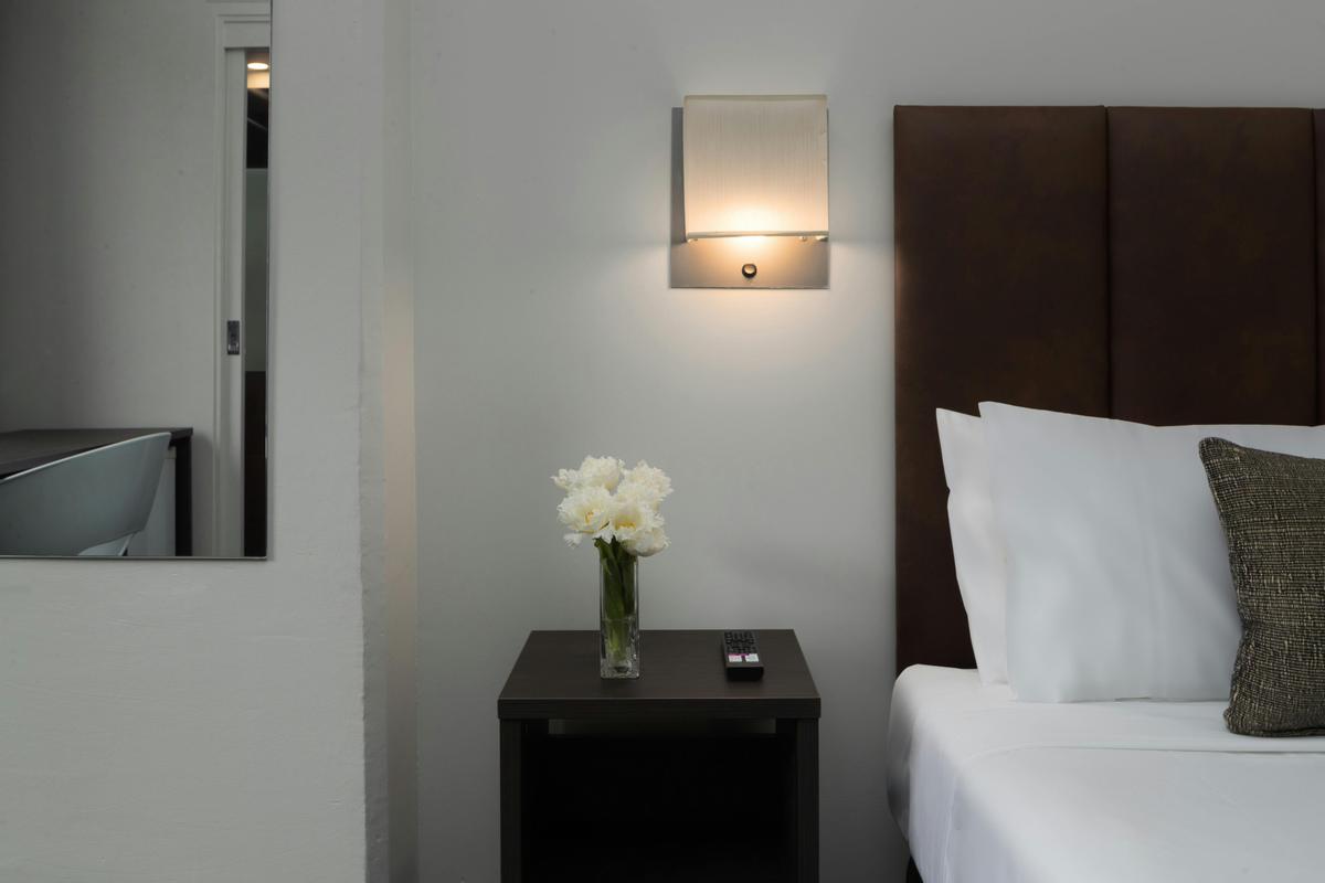 Bedside table with USB/USBC charging port