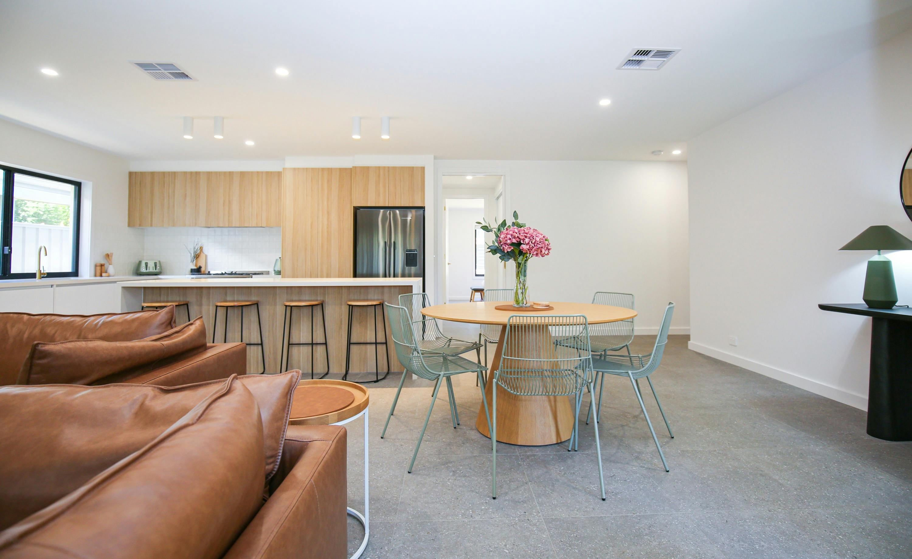 Manning Retreat Dining