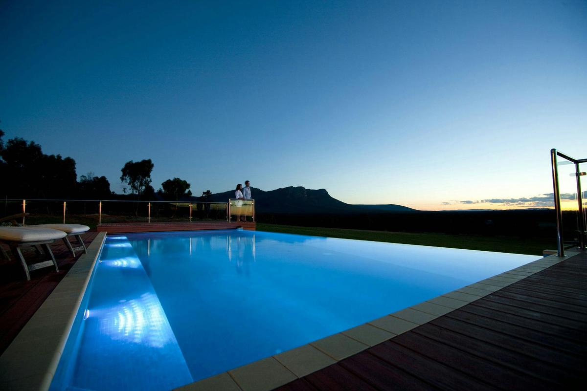 Meringa Springs Small Luxury Lodge, Restaurant and Bar
