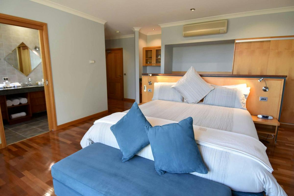 Meringa Springs Room