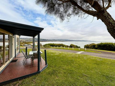 Seaview cabin