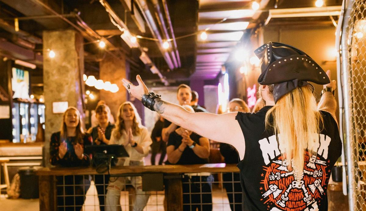 Maniax Axe Throwing - Melbourne CBD