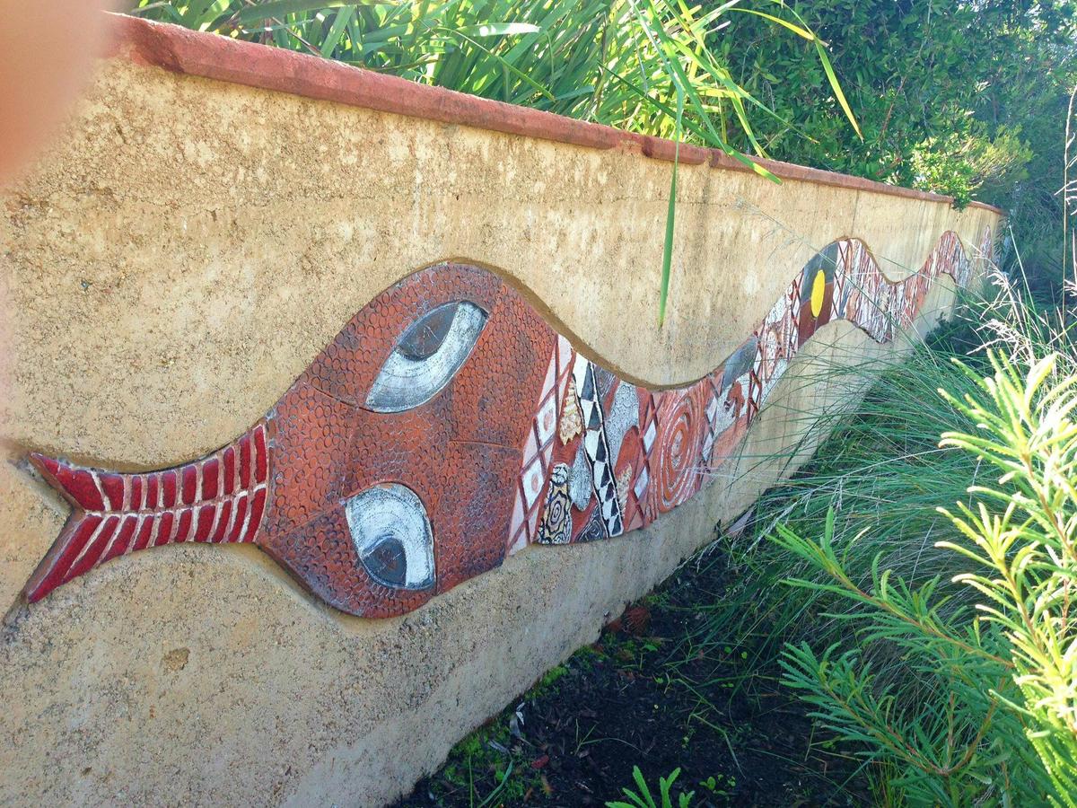 Rammed earth wall at Station Precinct