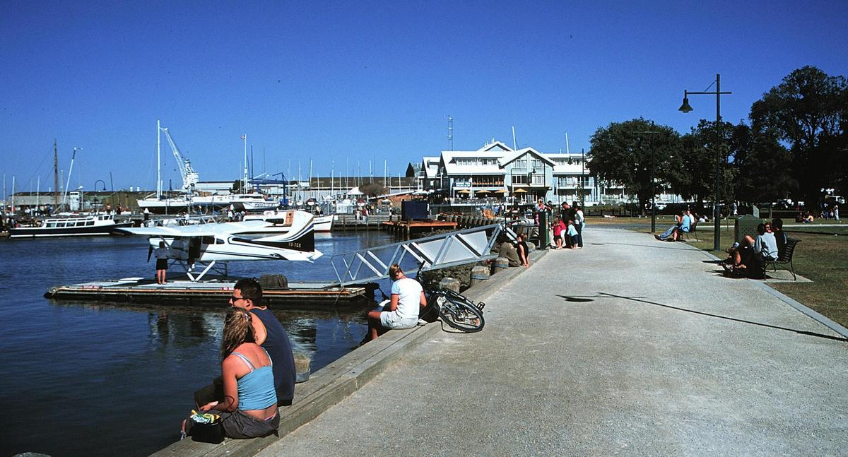Sea Front Promenade Melbourne River Cruises Williamstown Ferry