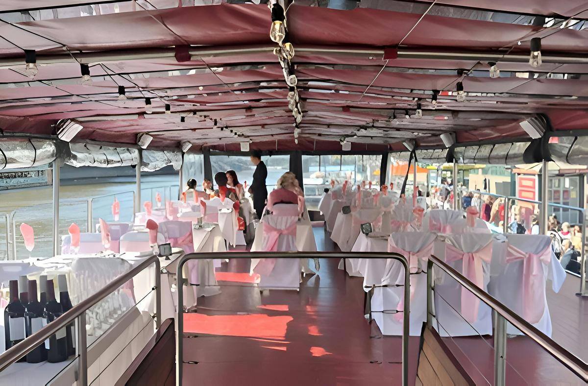 Mothers Day Boat Layout