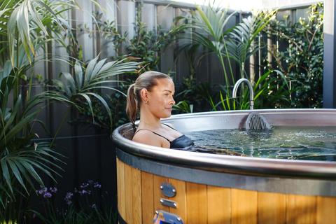 The 6 person mineral bath in Georgian bathhouse #5