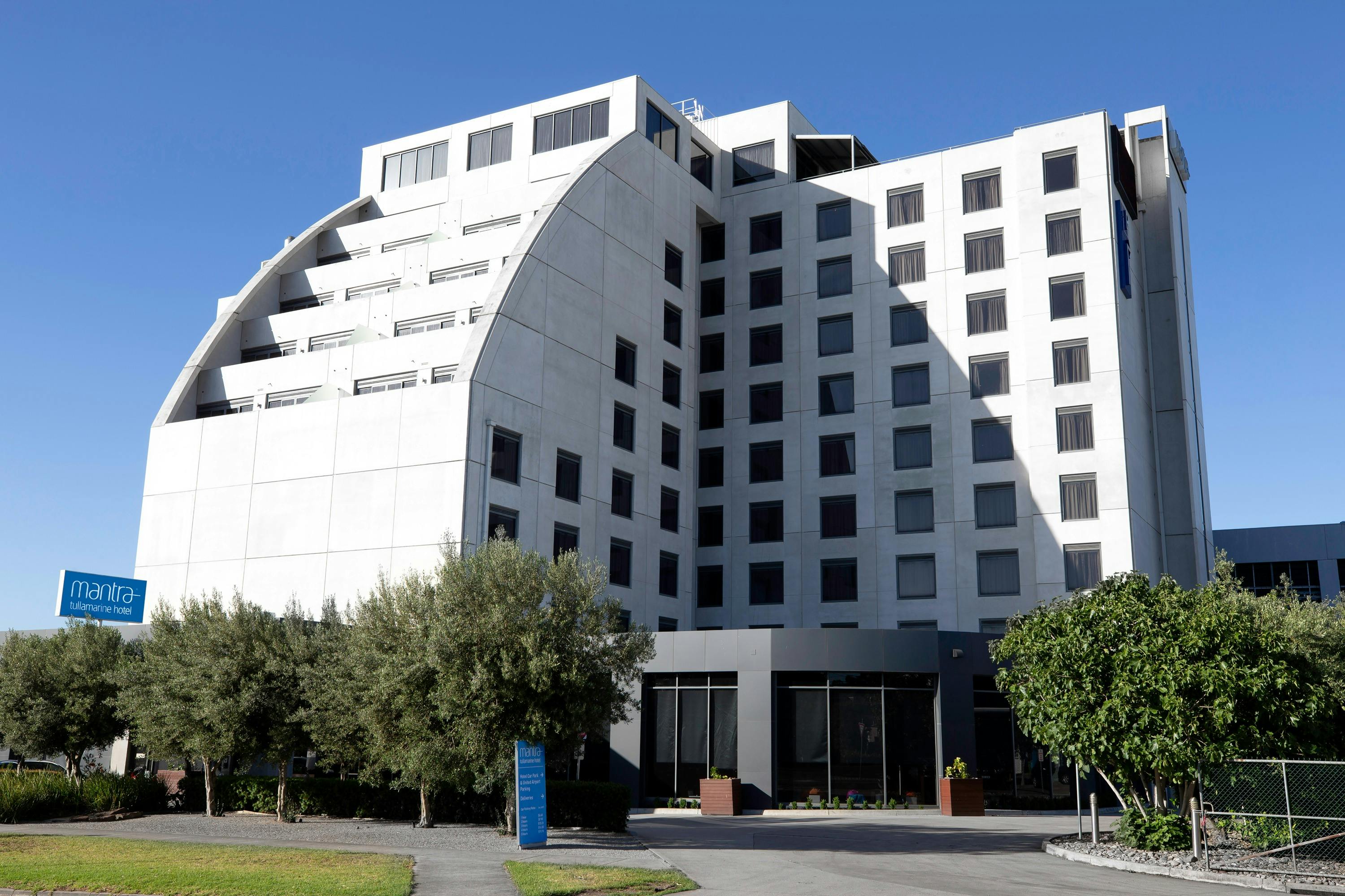 Mantra Tullamarine Hotel - Exterior