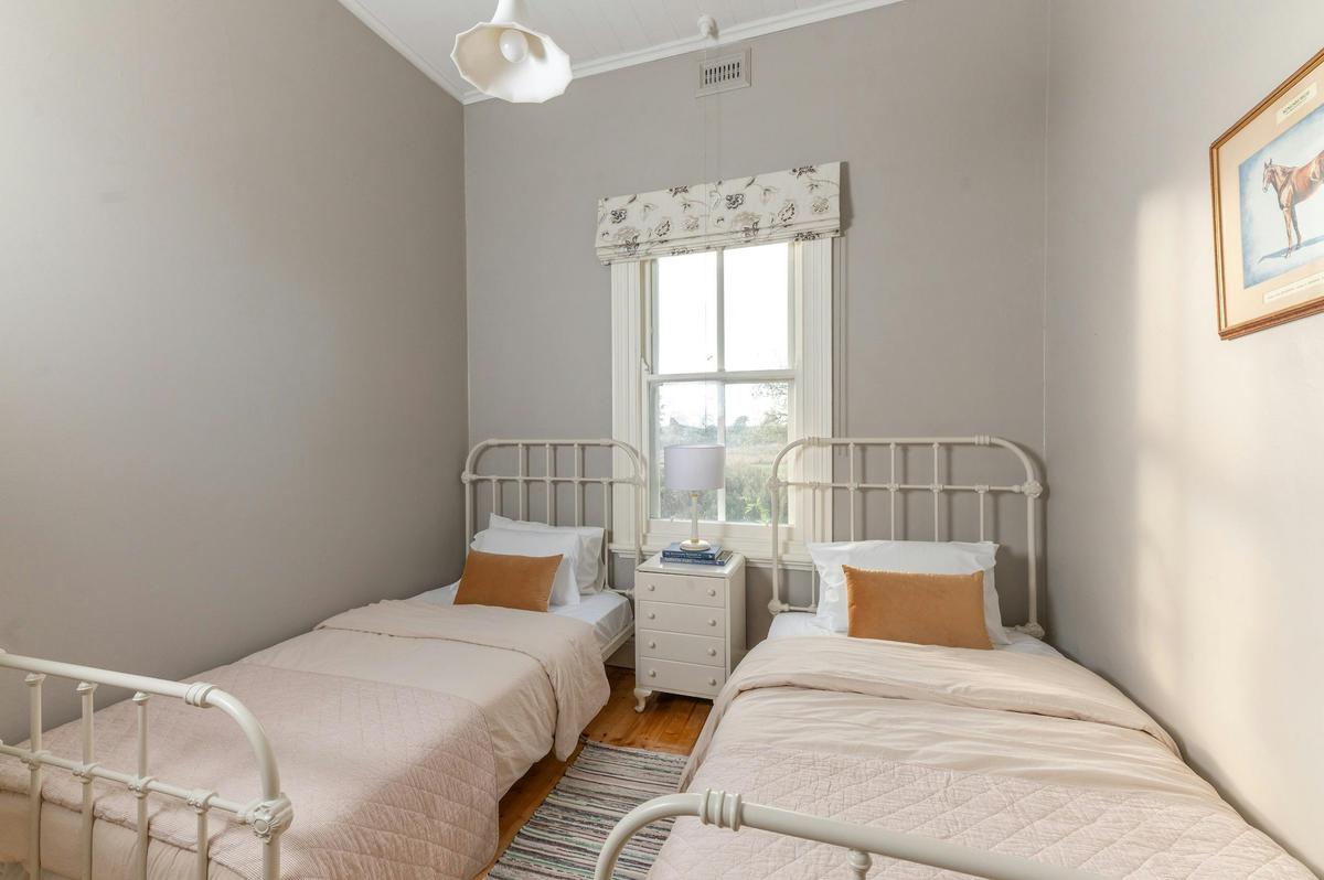 Overseers Cottage Mooramong Estate