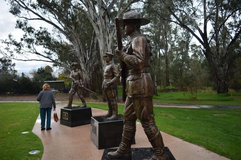 Memorials Honouring Victorian Heroes