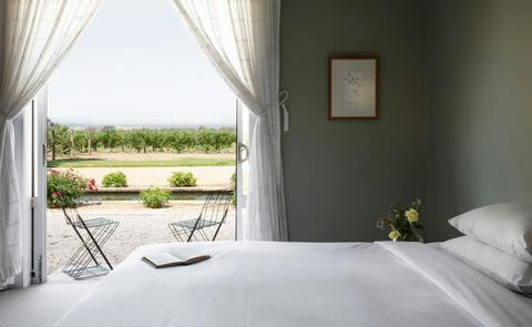 Merlot Restaurant Bar