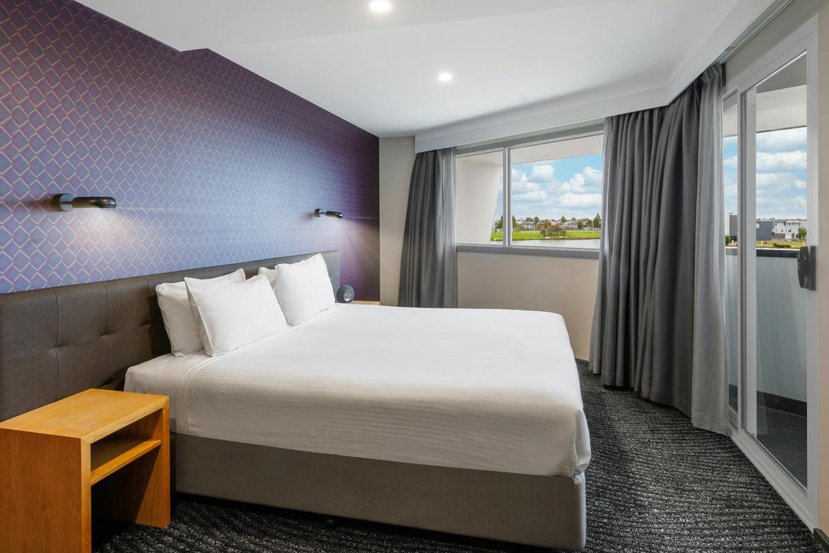 Corner Suite Bedroom