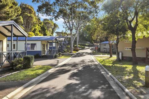 Metung Holiday Villas