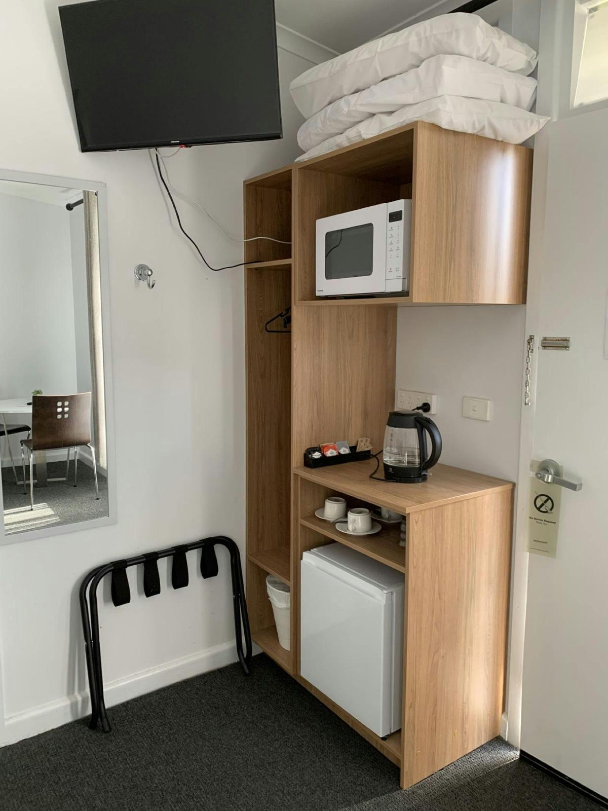 Fridge + microwave + tea/coffee making facilities