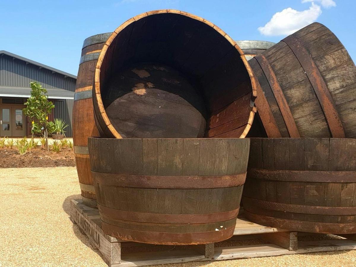 Michael Unwin - Barrells
