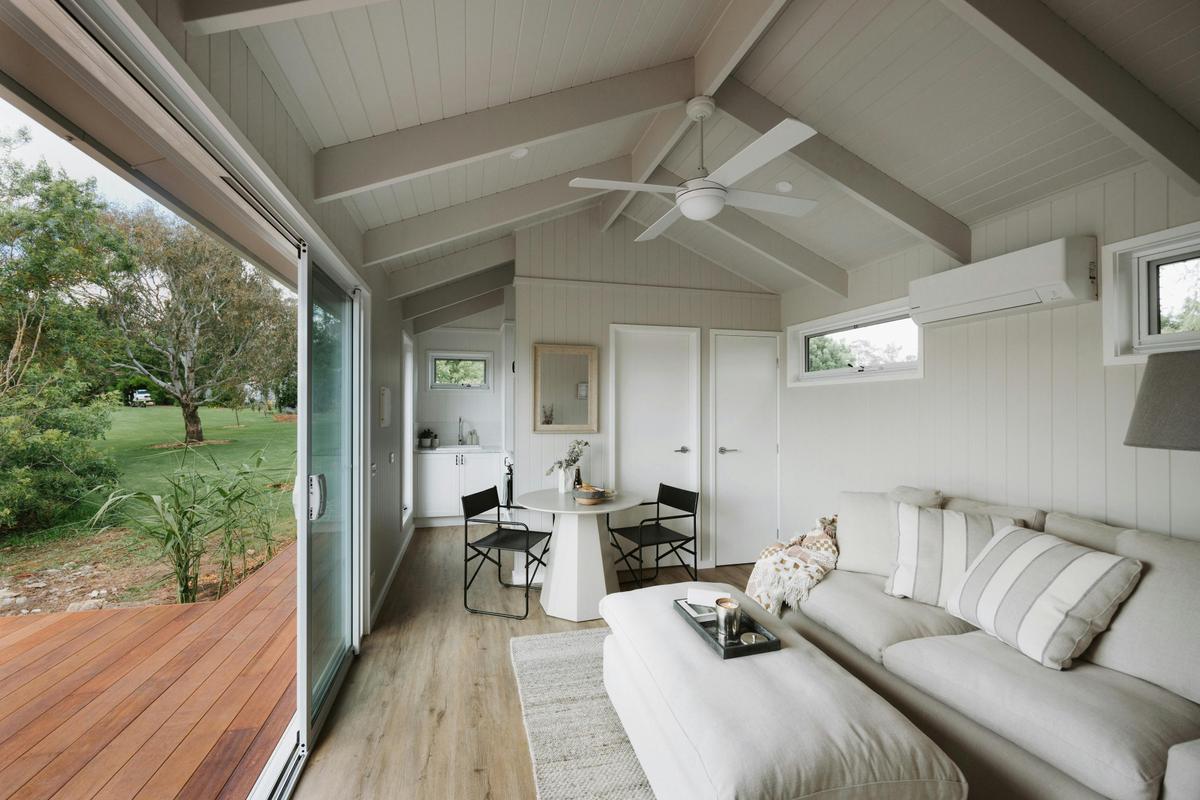 The Retreat Lakehouse Maffra Living Room