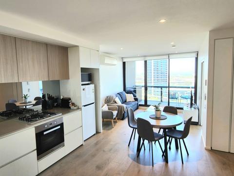 Spacious living area with kitchen, dinging and lounge.