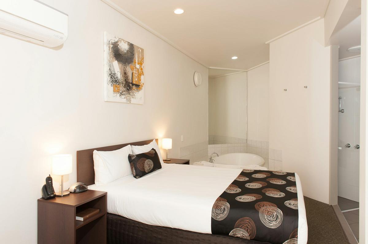 Superior Spa Suite
