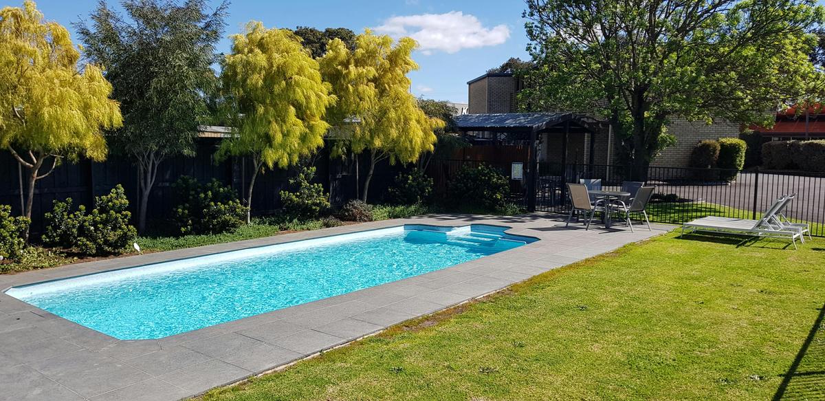 Swimming Pool & BBQ Area