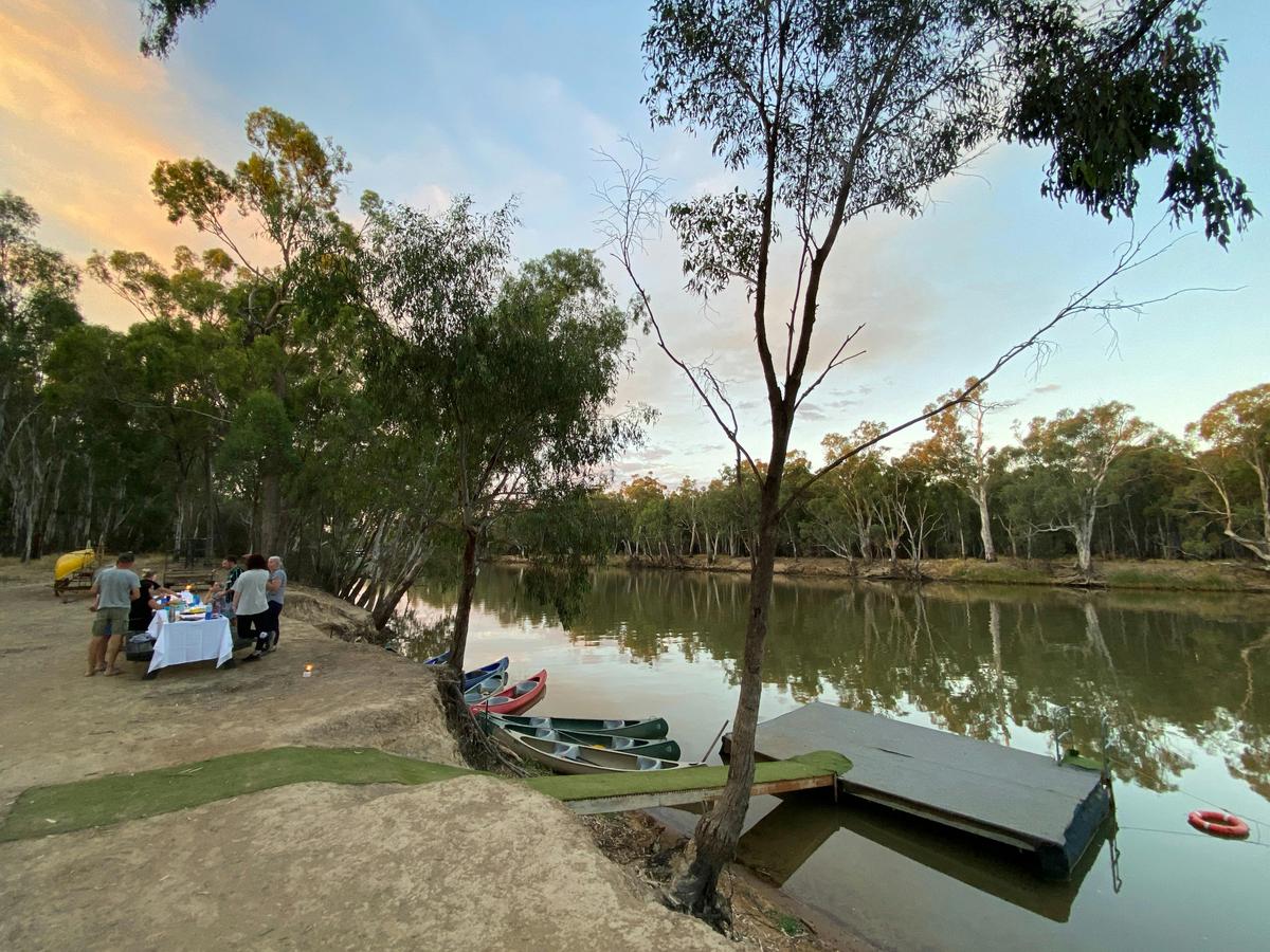 Group Dining Murray River Style