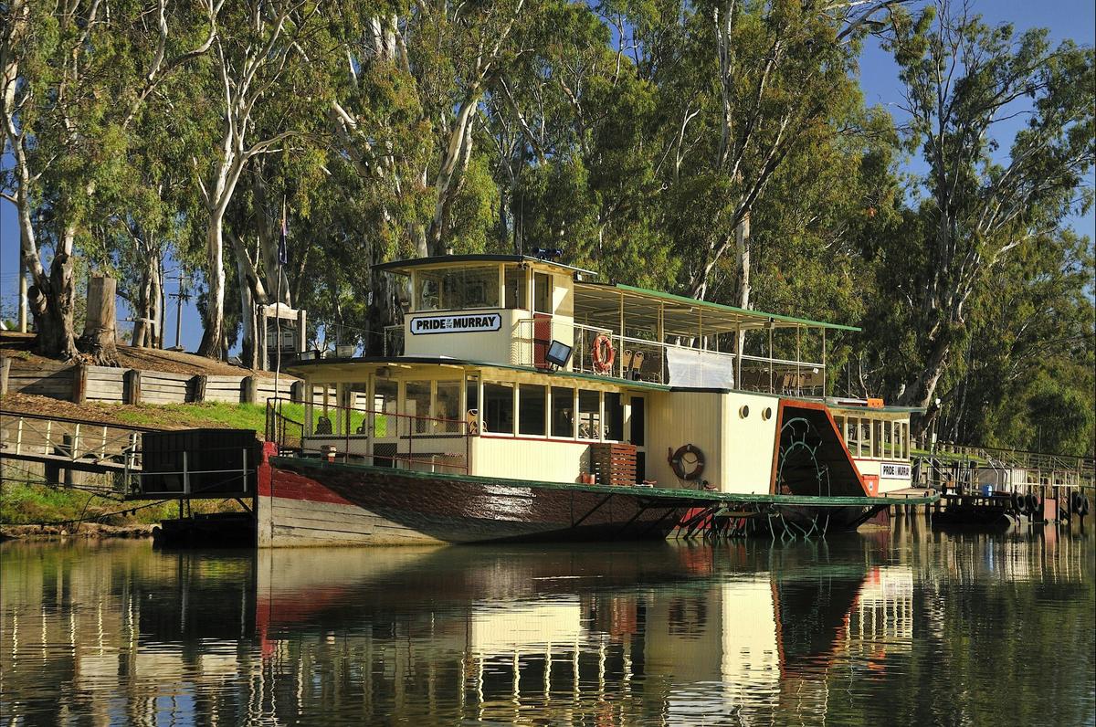 Pride of the Murray at Dock