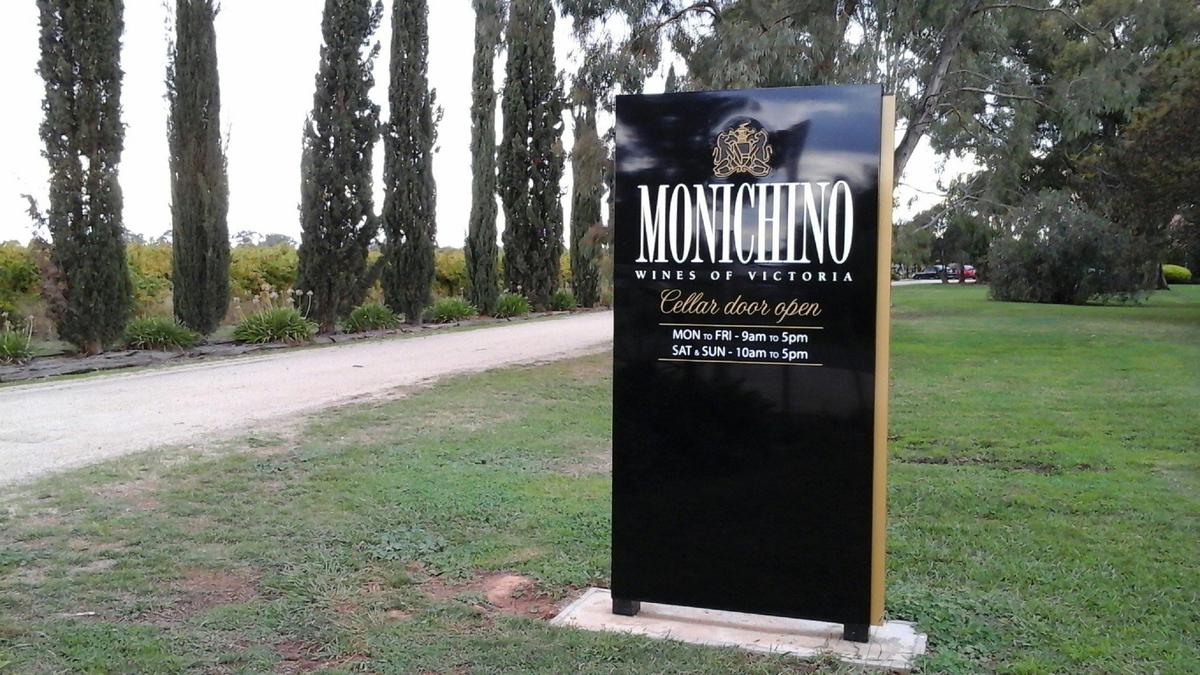 Monichino wine entrance