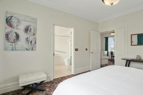 Deluxe Suite Two