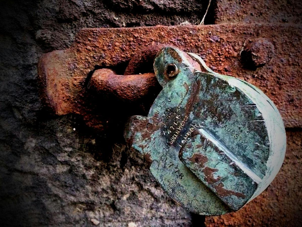 Image of a lock