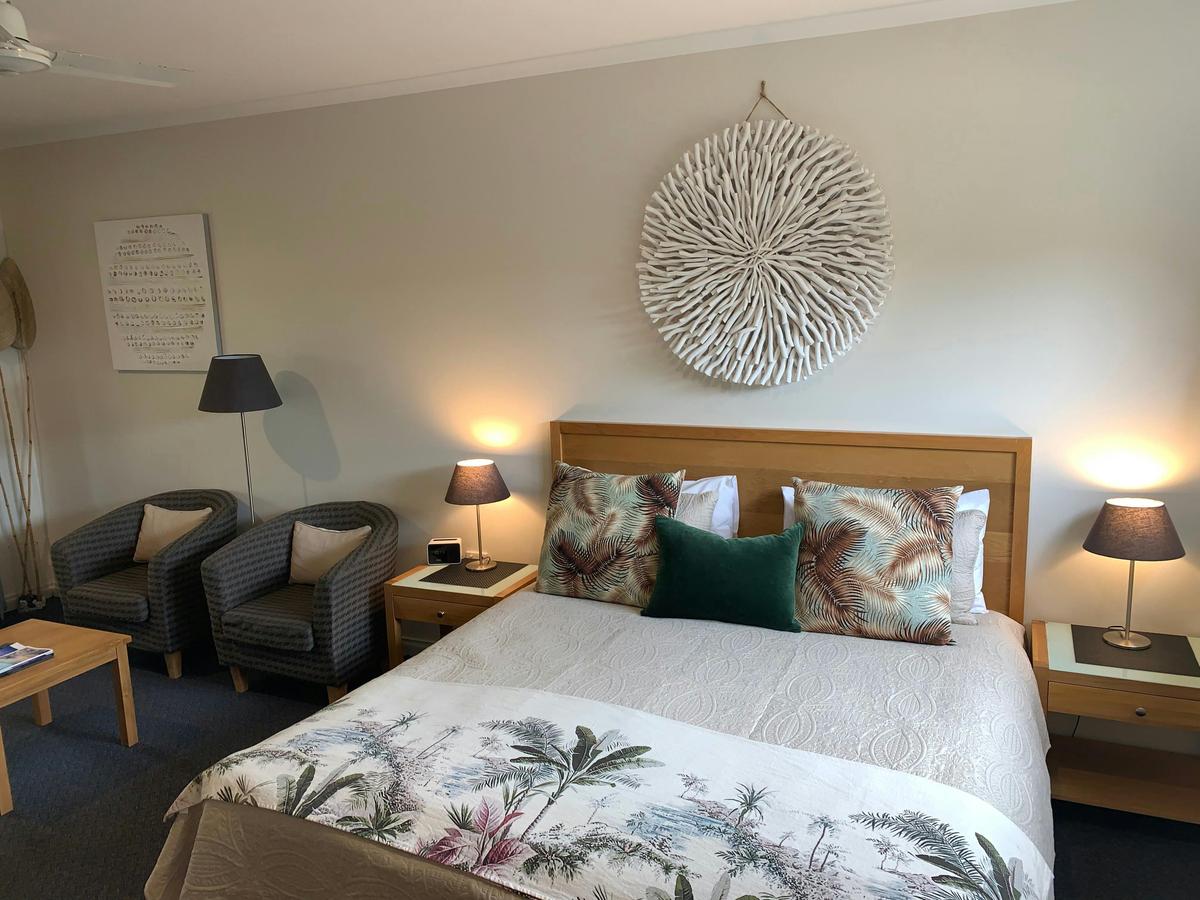 King Spa Room