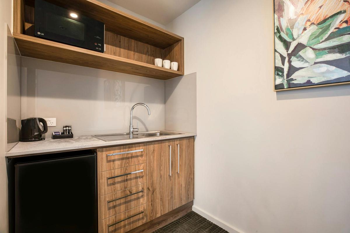 Family Suite - kitchenette