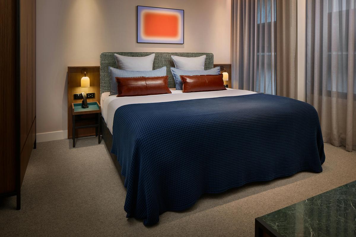 CLUB TWO-BEDROOM SUITES