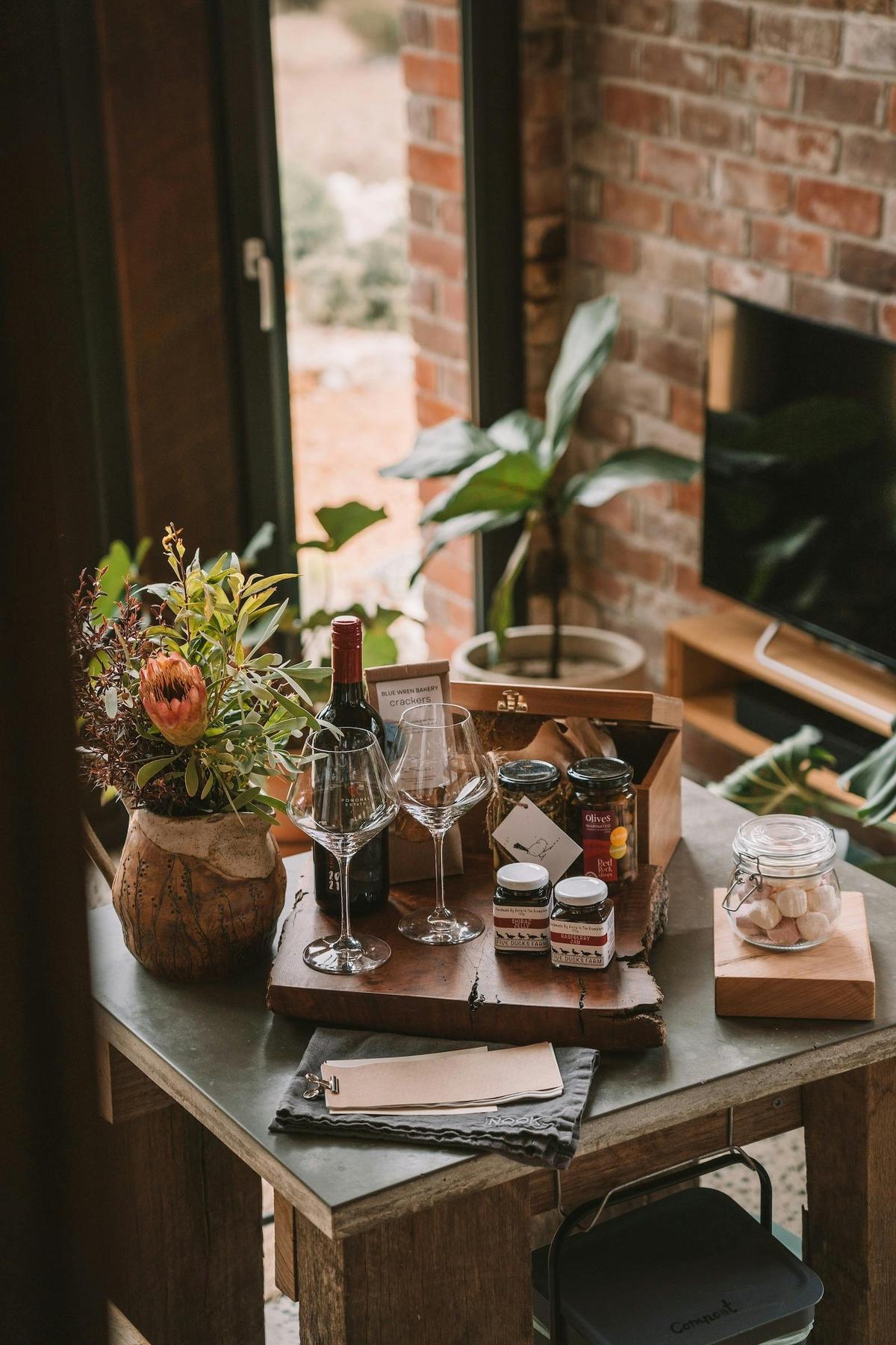 Nook On The Hill local hamper