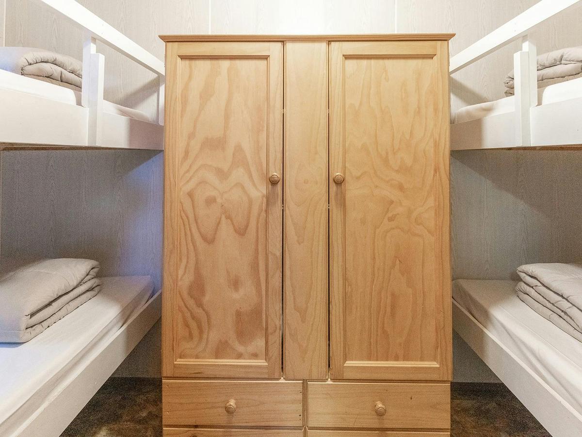 2 Bedroom Cabin Pet Friendly - Bedroom