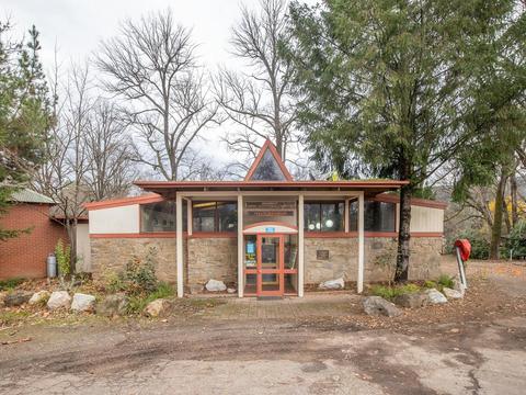 River Lodge - Exterior