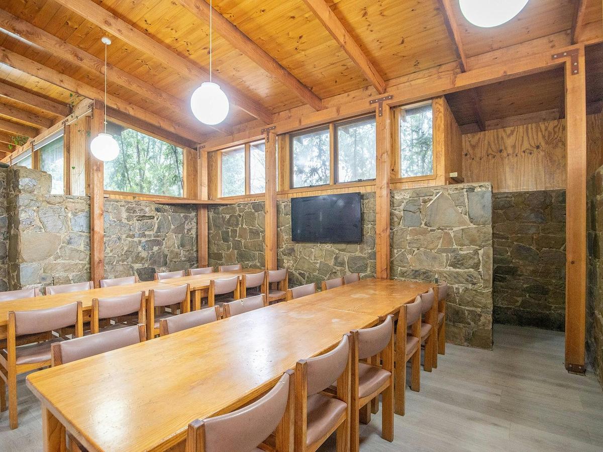 River Lodge | Dining