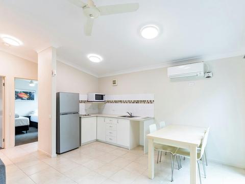 Waterview Villa | Kitchen and Dining