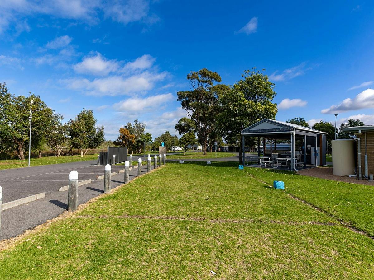 Unpowered Site | Street View