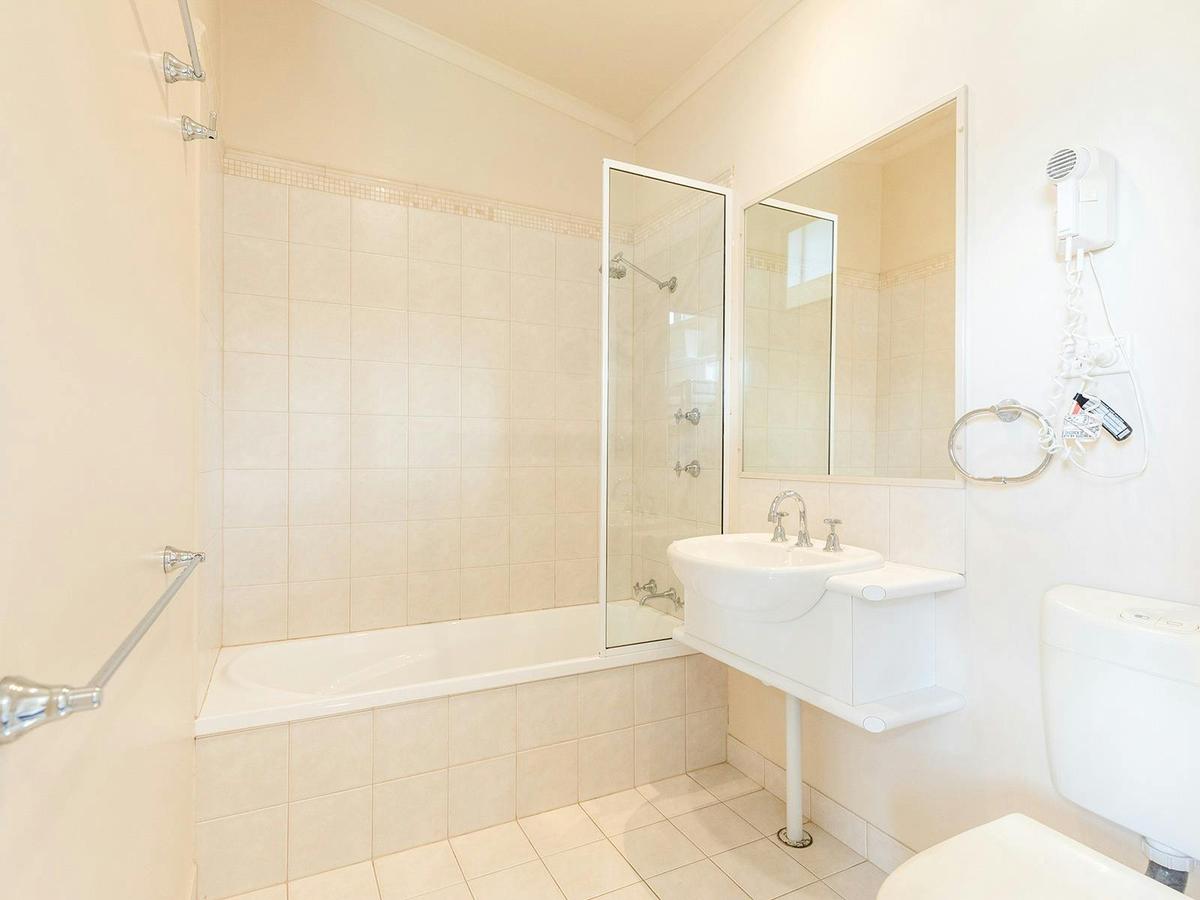 Family Villa | Bathroom