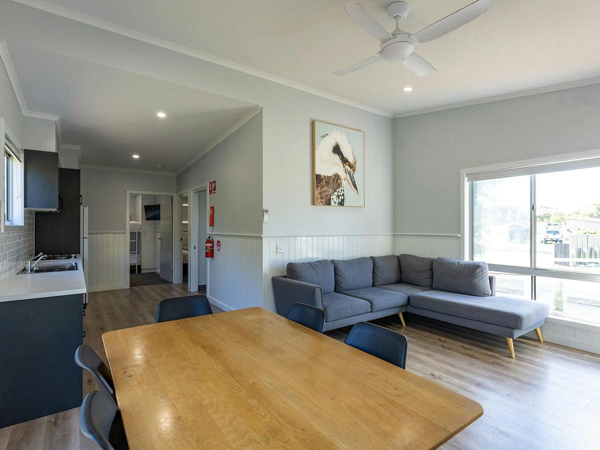 Banksia Villa Access Friendly | Dining