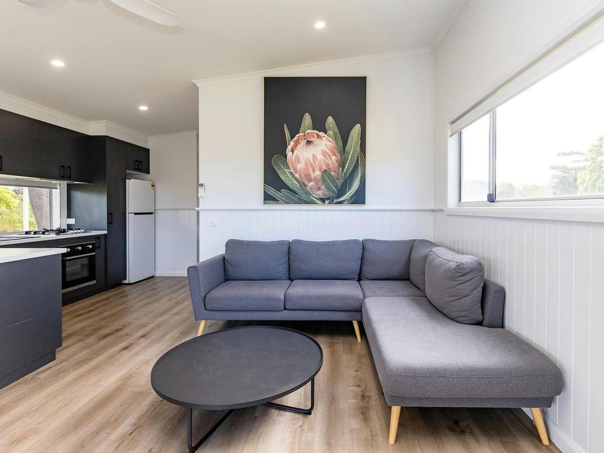 Riverside Deluxe Villa |  Lounge