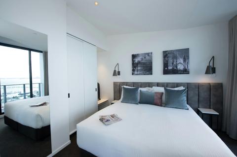 Master bedroom with ensuite, King Bed