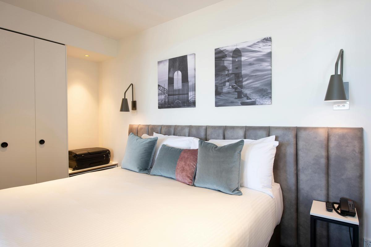 One Bedroom Park View Bedroom